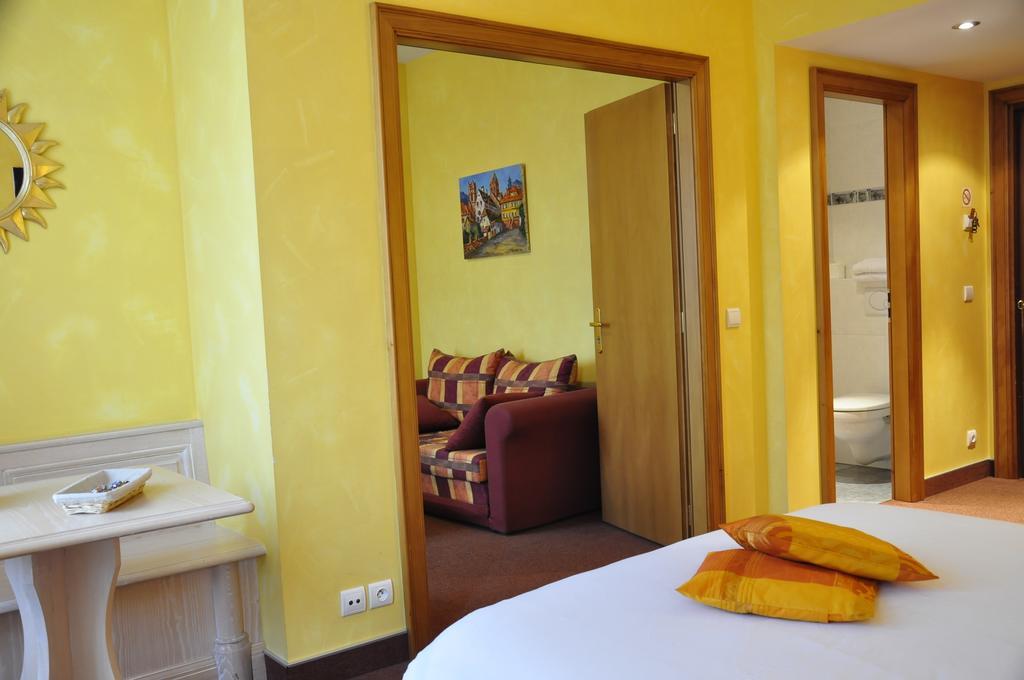 Hotel Du Herrenstein Neuwiller-les-Saverne Room photo